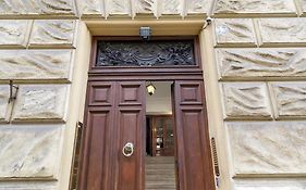 Porta Castello Charme